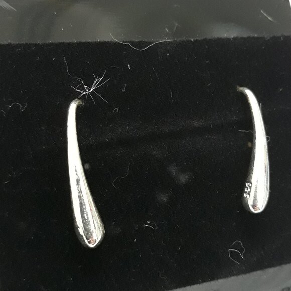 S925 Elegant Silver Earrings NEW - Picture 1 of 2